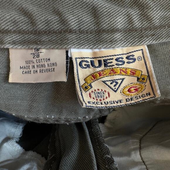 GUESS Vintage Y2K Tapered Leg Denim Mom Jeans Size 6 - Picture 5 of 5